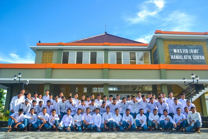 Brosur Madrasah Aliyah Hamalatul Quran